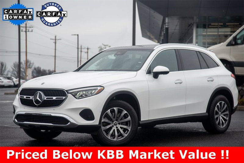 Certified 2025 Mercedes-Benz GLC 300 4MATIC image 1