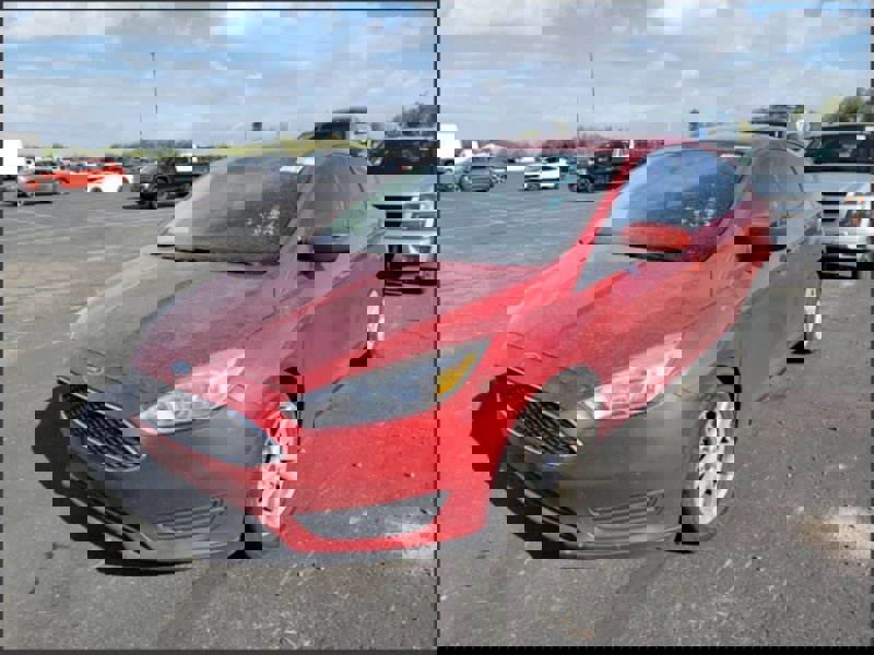 Used 2018 Ford Focus SE image 1