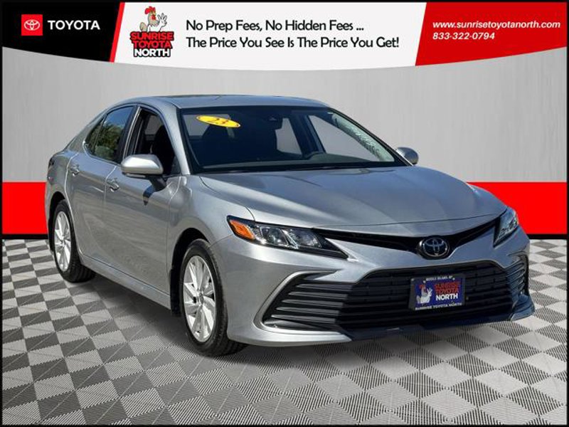 Certified 2023 Toyota Camry LE image 1