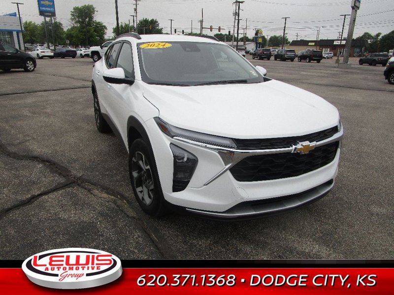 Certified 2024 Chevrolet Trax LT image 1