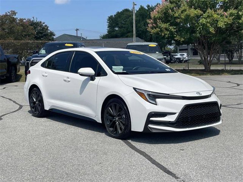 Certified 2024 Toyota Corolla XSE image 1
