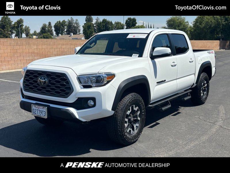 Certified 2023 Toyota Tacoma TRD Off-Road image 1