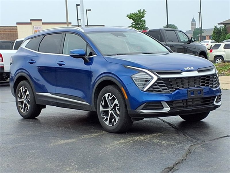 Certified 2024 Kia Sportage EX image 1