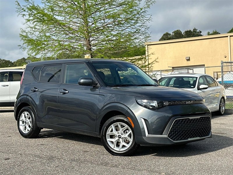 Certified 2023 Kia Soul LX w/ LX Technology Package image 1