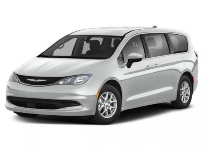 Used 2021 Chrysler Voyager Lxi image 1