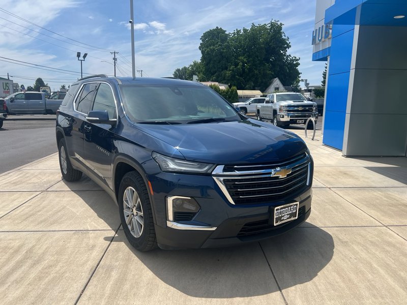 Certified 2023 Chevrolet Traverse LT image 1