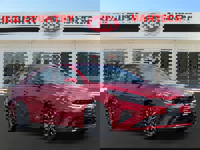 Certified 2023 Kia Forte LXS w/ LXS Technology Package image 1