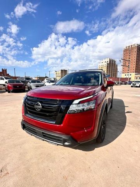 Certified 2022 Nissan Pathfinder SV image 1