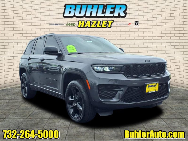 Certified 2022 Jeep Grand Cherokee Altitude image 1