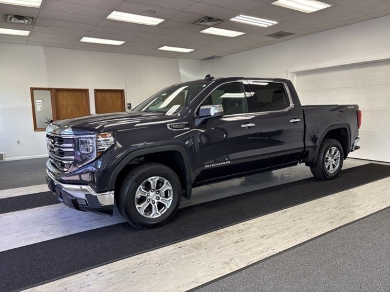 Certified 2025 GMC Sierra 1500 SLT image 1