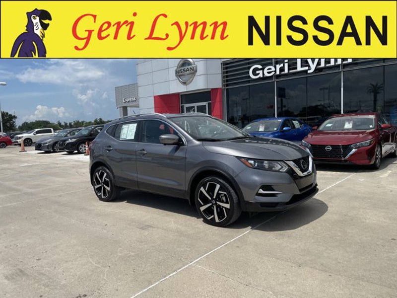 Certified 2022 Nissan Rogue Sport SL image 1