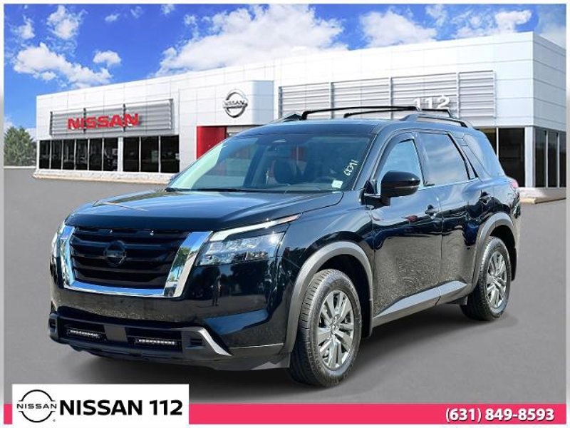 Certified 2024 Nissan Pathfinder SV w/ Lighting Package (N92) image 1