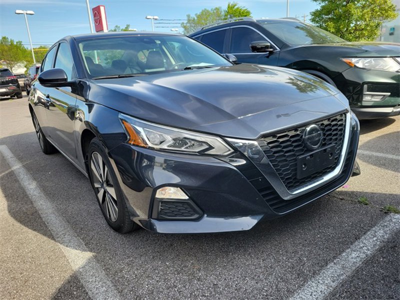 Certified 2021 Nissan Altima 2.5 SV w/ SV Premium Package image 1