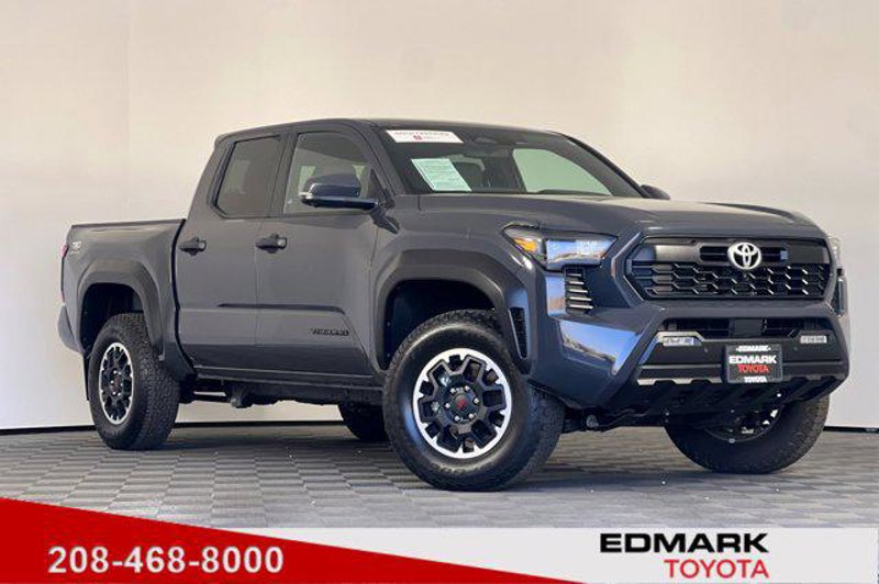 Certified 2024 Toyota Tacoma TRD Off-Road image 1