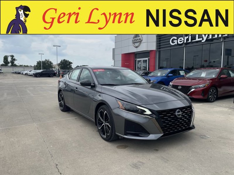 Certified 2024 Nissan Altima 2.5 SR w/ SR Premium Package image 1