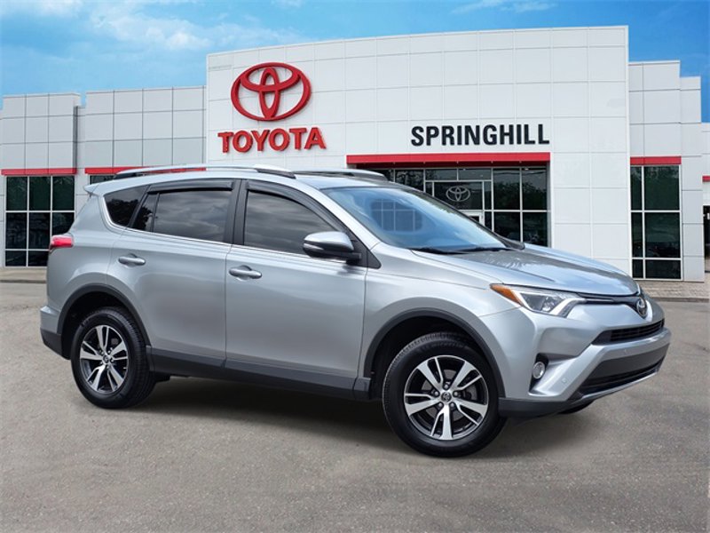 Certified 2018 Toyota RAV4 XLE image 1