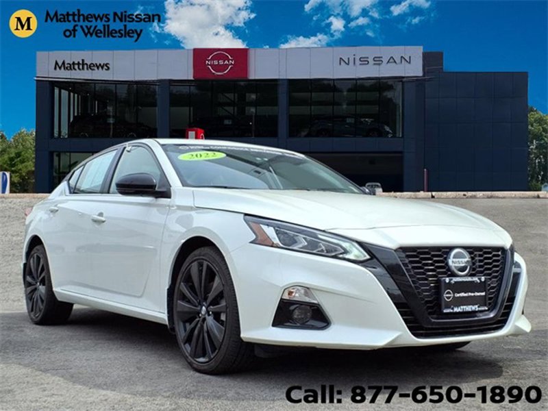 Certified 2022 Nissan Altima 2.5 SR w/ Midnight Edition Package image 1
