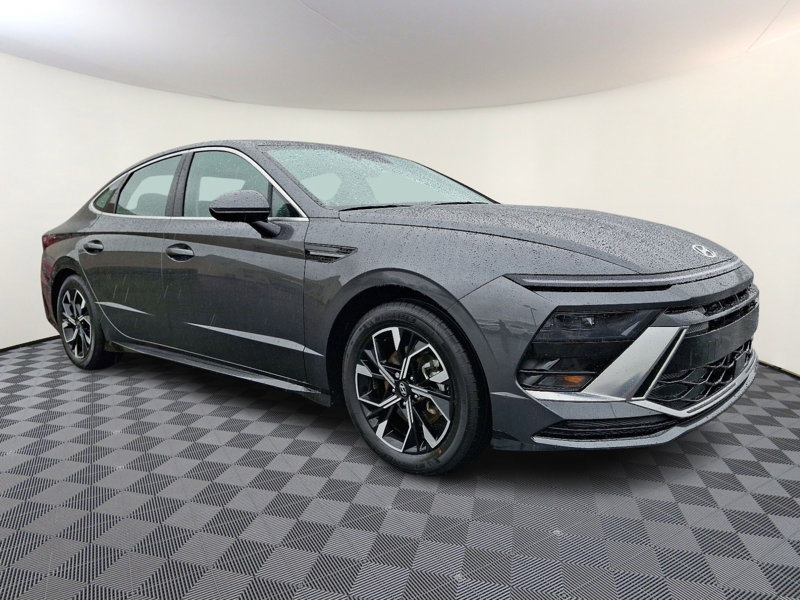 Certified 2025 Hyundai Sonata SEL image 1