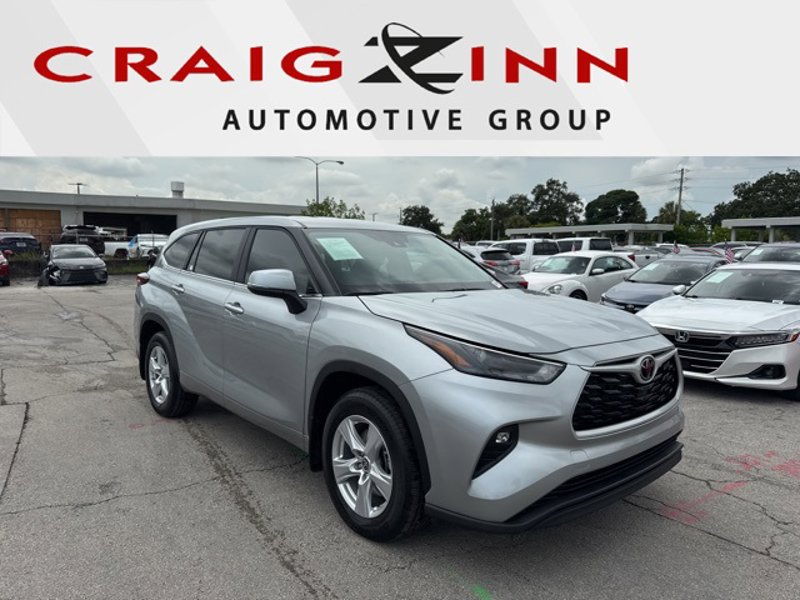 Certified 2025 Toyota Highlander LE image 1