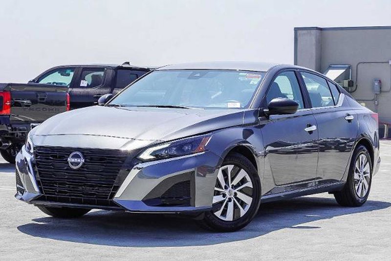 Certified 2025 Nissan Altima 2.5 S image 1