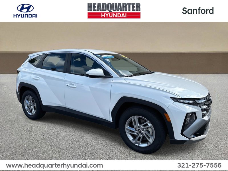 Certified 2025 Hyundai Tucson SE image 1