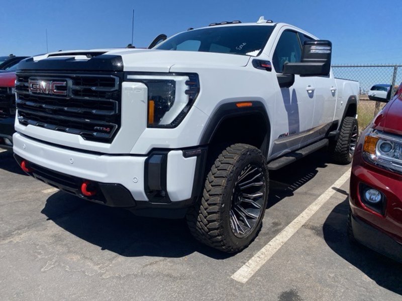 Used 2024 GMC Sierra 2500 AT4 w/ AT4 Premium Plus Package image 1