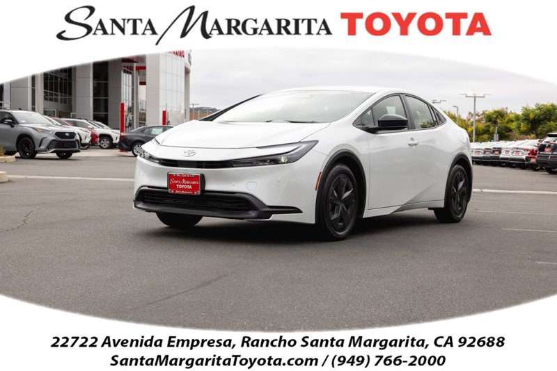 Certified 2025 Toyota Prius LE image 1