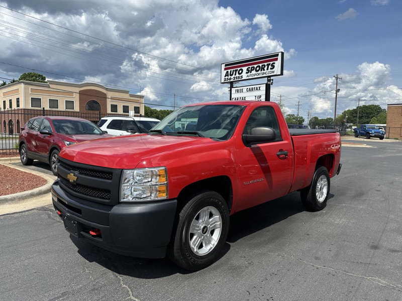 Used 2013 Chevrolet Silverado 1500 W/T image 1