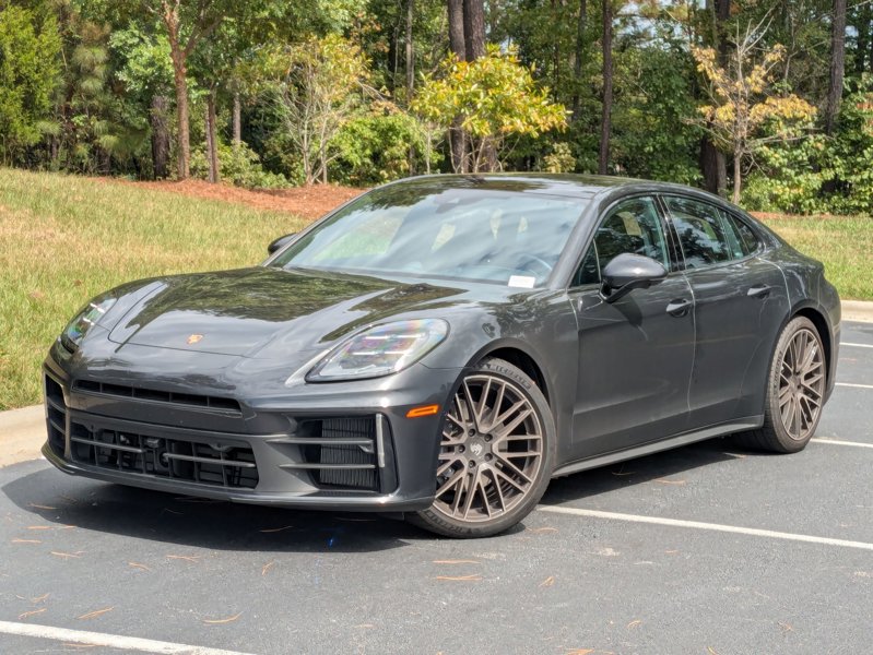 Certified 2024 Porsche Panamera image 1