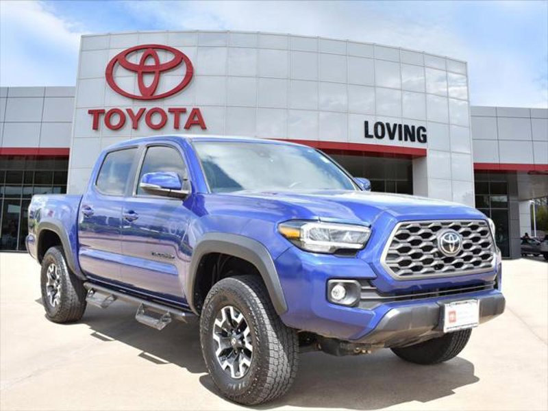 Certified 2023 Toyota Tacoma TRD Off-Road image 1