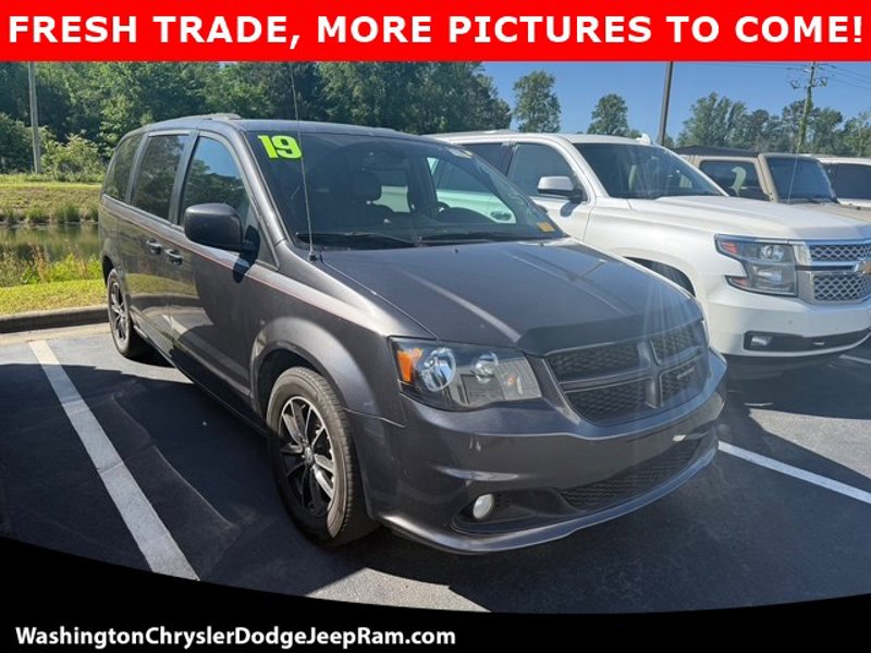 Used 2019 Dodge Grand Caravan GT image 1
