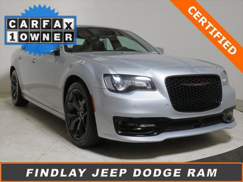 Certified 2023 Chrysler 300 S w/ Comfort Group image 1