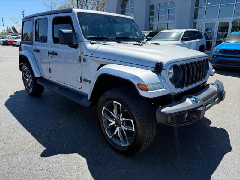 Certified 2024 Jeep Wrangler Unlimited w/ Convenience Group image 1