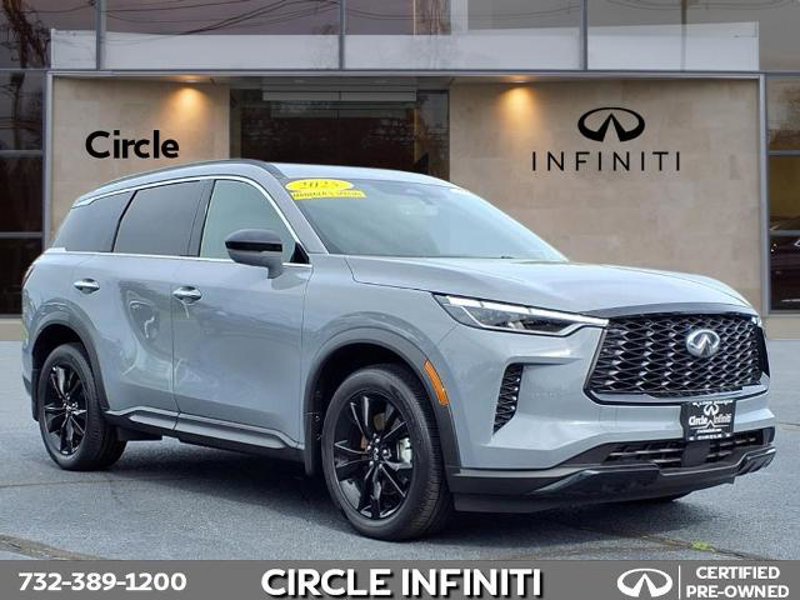 Certified 2025 INFINITI QX60 Luxe w/ Black Edition image 1