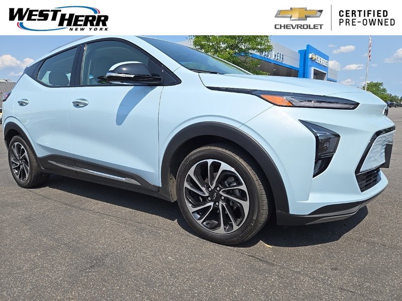Certified 2023 Chevrolet Bolt EUV Premier image 1