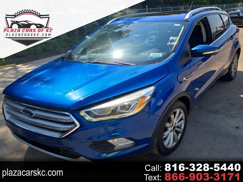 Used 2017 Ford Escape Titanium image 1