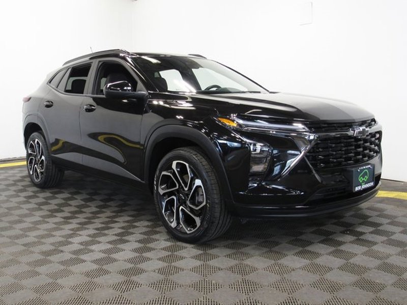 Certified 2024 Chevrolet Trax RS image 1