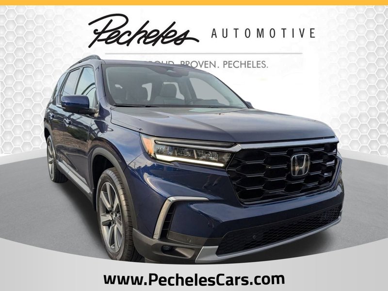 Certified 2024 Honda Pilot Touring image 1
