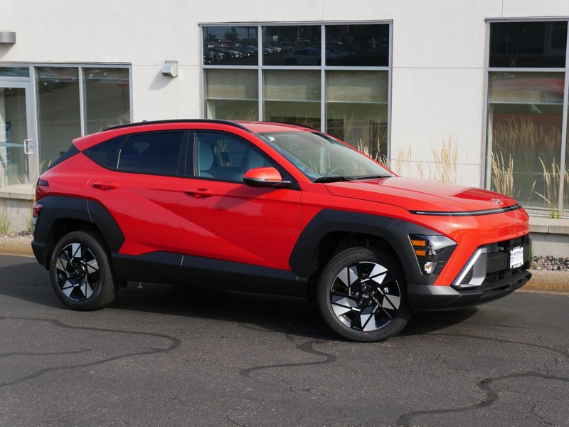 Certified 2025 Hyundai Kona SEL image 1