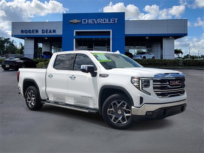 Certified 2024 GMC Sierra 1500 SLT w/ SLT Premium Package image 1