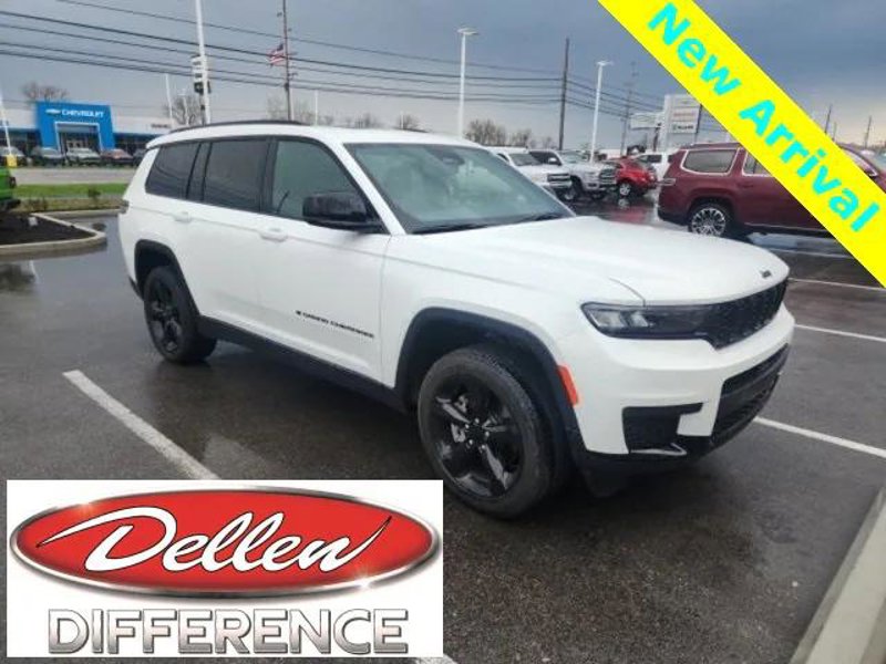 Certified 2023 Jeep Grand Cherokee L Laredo image 1