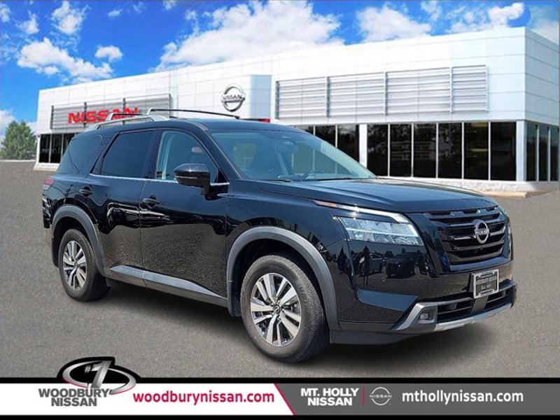 Certified 2022 Nissan Pathfinder SL image 1