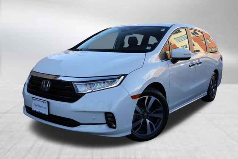 Certified 2023 Honda Odyssey Touring image 1