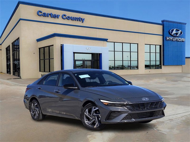 Certified 2025 Hyundai Elantra Sport image 1