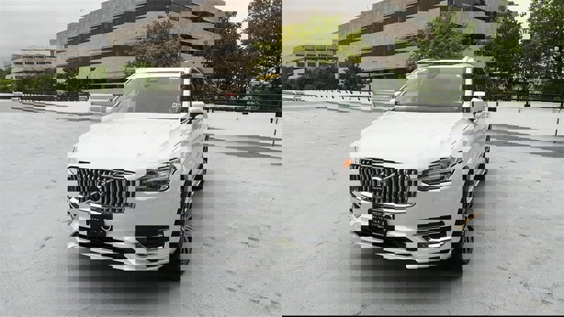 Certified 2024 Volvo XC90 T8 Ultimate image 1