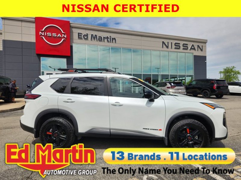 Certified 2025 Nissan Rogue SV image 1