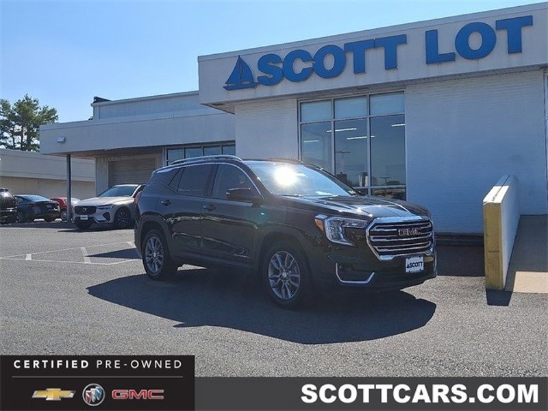 Certified 2024 GMC Terrain SLT image 1