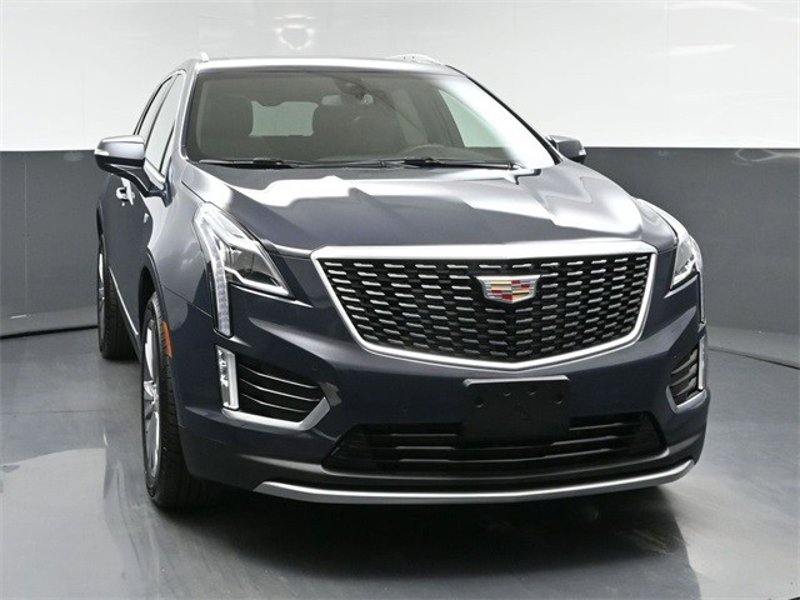Certified 2025 Cadillac XT5 Premium Luxury image 1