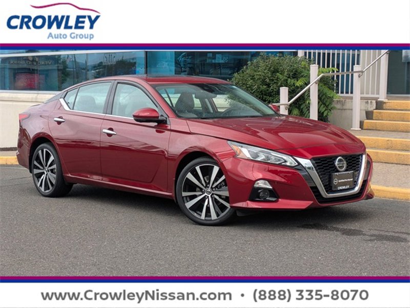 Certified 2022 Nissan Altima 2.5 Platinum image 1