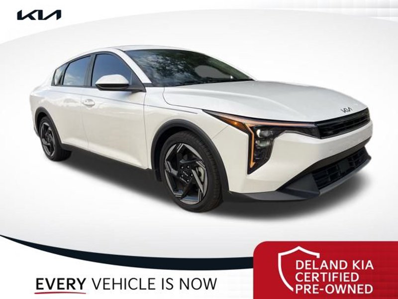 Certified 2025 Kia K4 EX image 1